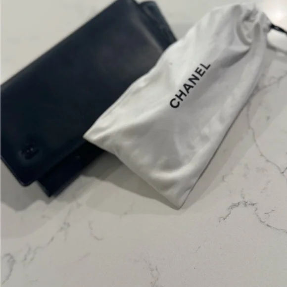 CHANEL Cream Sunglasses - Picture 5 of 6